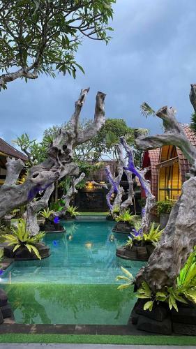 Hostal Keris Art Shop And Villa Telaga Wana