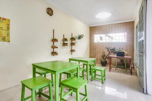 Hotel Spot On 90896 Griya Atu Syariah