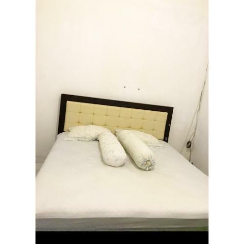 Hostal 3 Angela Guest House