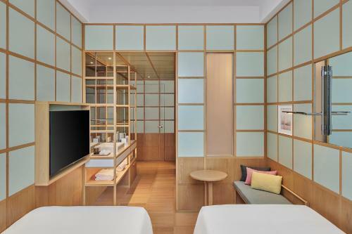 Hotel ?????????the Sh�ng By Artyzen Qiantan Shanghai