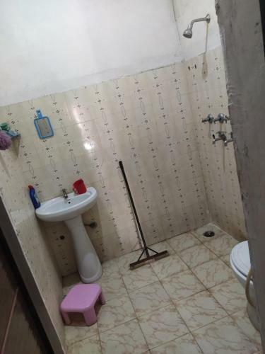 Hotel Oyo Home 87359 House