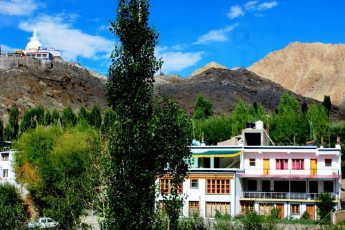 Hostal Zeejeed Palace