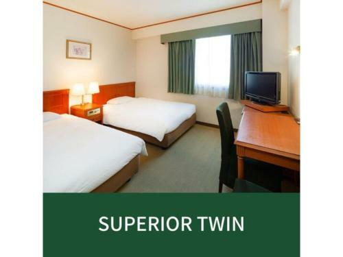 Plaza Hotel Premier - Vacation Stay 40092v