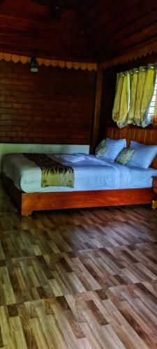 Hotel Whispering Woods By Aura Hospitality