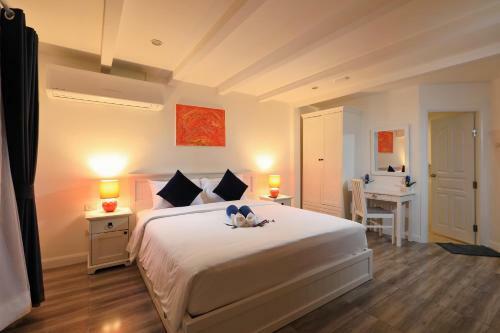 Hotel Kata White Villas
