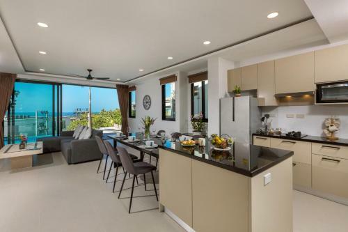 Twin Villas Seaview Kata
