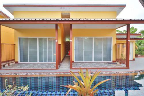 Hotel Oyo 75342 Ban Elephant Blanc Bungalow