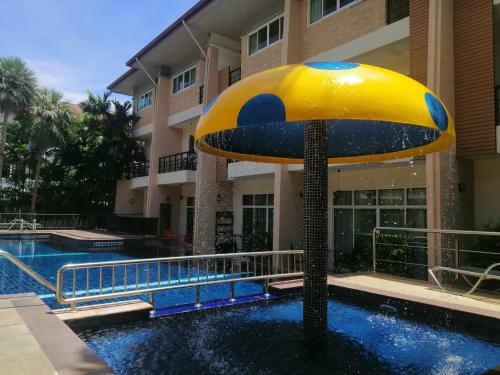 Hostal Le Thalassa Pool House Kata