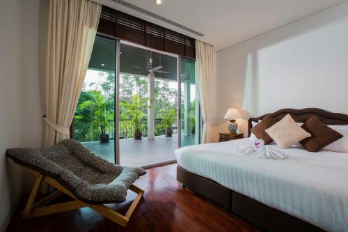 Kata Gardens Beach Apartment