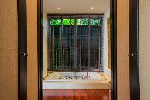 Kata Gardens Beach Apartment