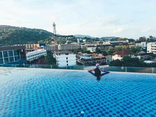Apartamento Ozone Condotel Unit A609, Kata Beach