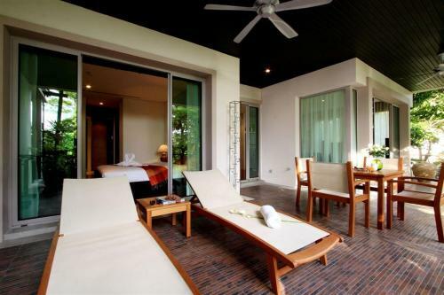 Kata Gardens 2bedroom Holiday Apartment 8a