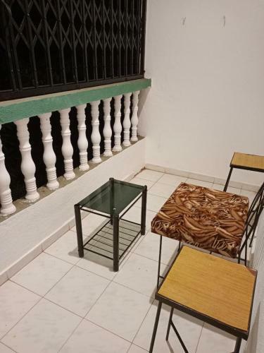 Hotel Alanapoolstay