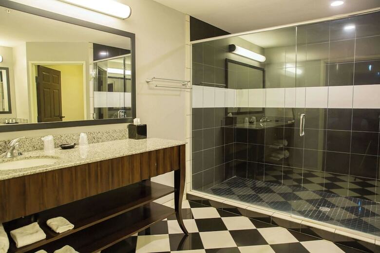 Evangeline Downs Hotel, An Ascend Hotel Collection Member