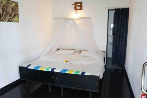 Hostal Manel Guest House