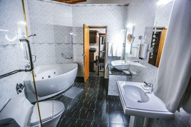Hotel Sudu Araliya