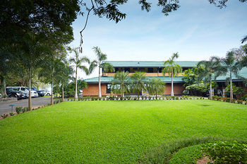 The Lake Hotel