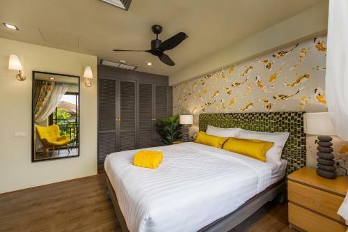 Stylish 1-bedroom Apartments, With Lake View