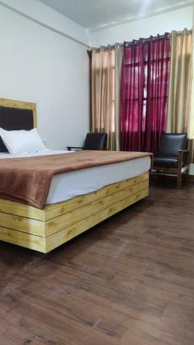 Bed & Breakfast Prasher Lodge, Mall Road Manali