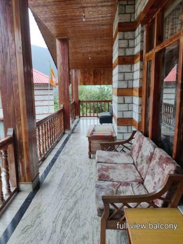 Aroma Taru Villa / Cottage ,manali