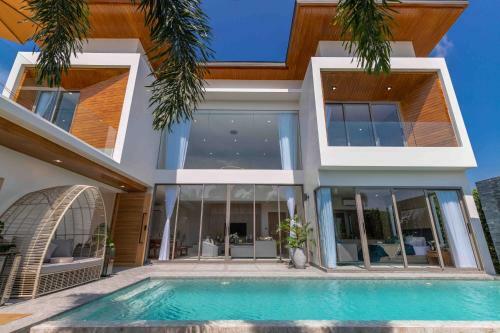 Leyna Phuket Pool Villa, Romantic Beach Getaway