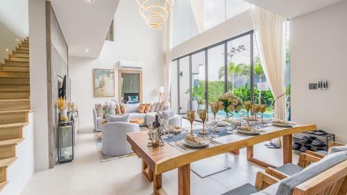 Leyna Phuket Pool Villa, Romantic Beach Getaway