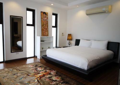 Beautiful 3 Bedrooms Villa - Bang Tao Beach Area