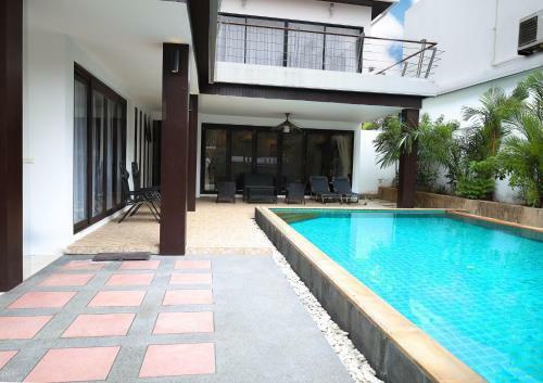Beautiful 3 Bedrooms Villa - Bang Tao Beach Area
