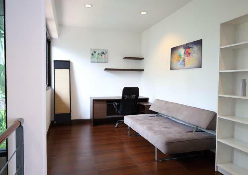 Beautiful 3 Bedrooms Villa - Bang Tao Beach Area