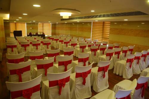 Hotel Raaj Bhaavan Clarks Inn Chennai