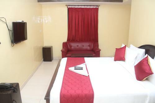 Skyry Hotels T Nagar