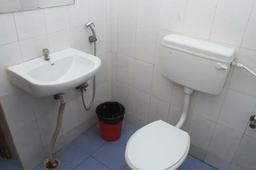 Skyry Hotels T Nagar