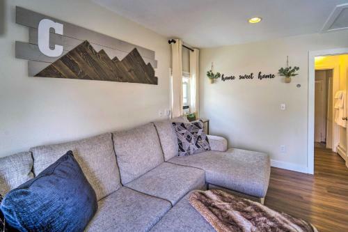 Modern Littleton Home With Yard Pets Welcome!