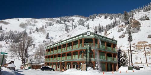 Hotel The Green Bridge Inn