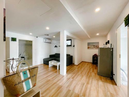 Patong Sunset Villa Phuket