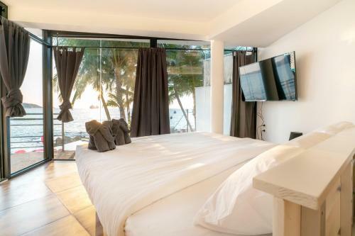 Patong Sunset Villa Phuket