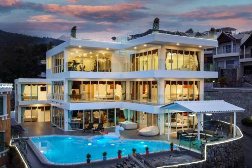 Luxury Villa 8 Bedroom In Patong Beach Villa Infinity