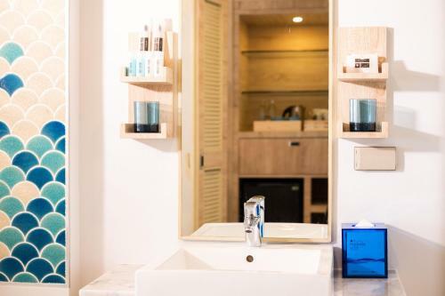 Liv Hotel Phuket Patong Beachfront - Sha Extra Plus