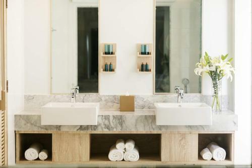 Liv Hotel Phuket Patong Beachfront - Sha Extra Plus