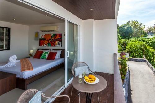 Wazza's Patong Apartment