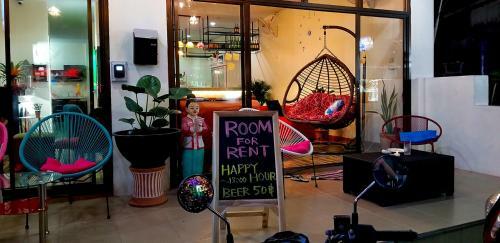 Hostal Kanpai Hotel