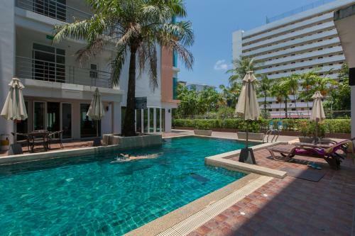 619 2 Bedrooms 2 Bathrooms 1 Km Walk To Beach