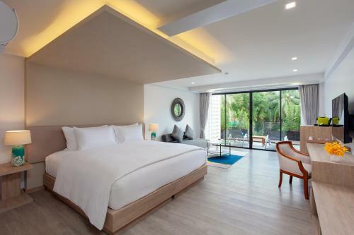 Hotel Anona Beachfront Phuket Resort-sha Extra Plus