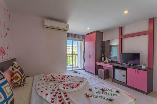Sunflower Hotel