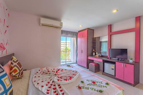 Sunflower Hotel