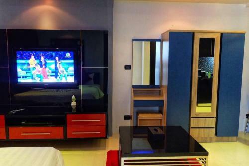 Best 2 Bedroom Apartment 2min Walk To Patong Beach