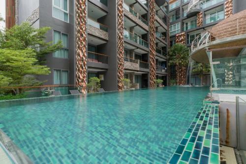 Patong Hill Cozy Studio With Nice Pool And Garden