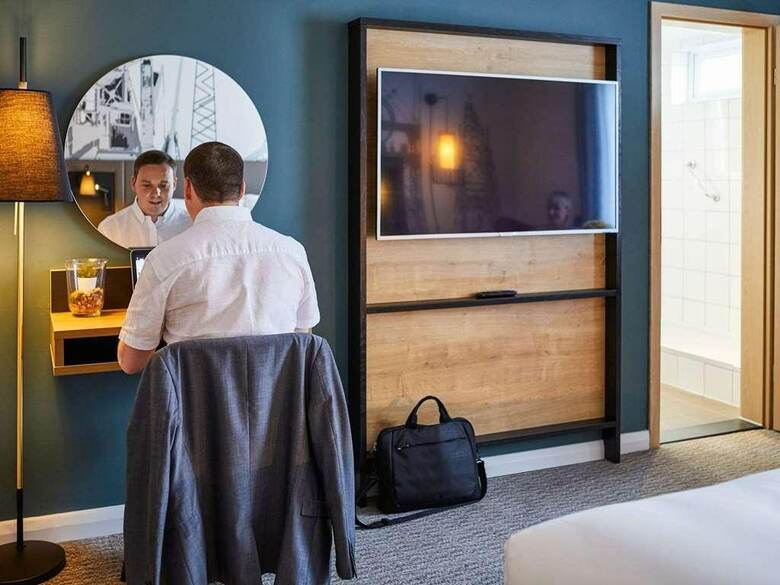 Hotel Mercure Cardiff North