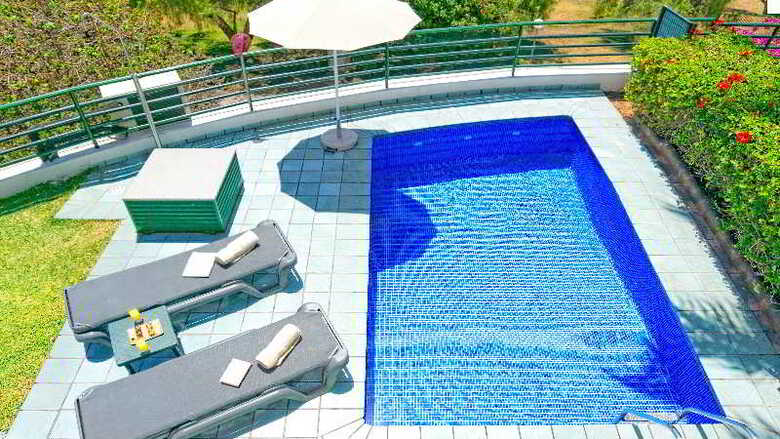 Sunshine Villas