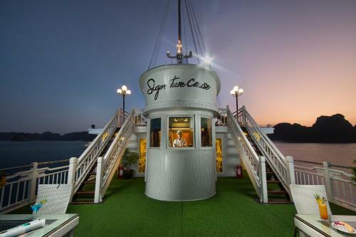 Signature Halong Cruise